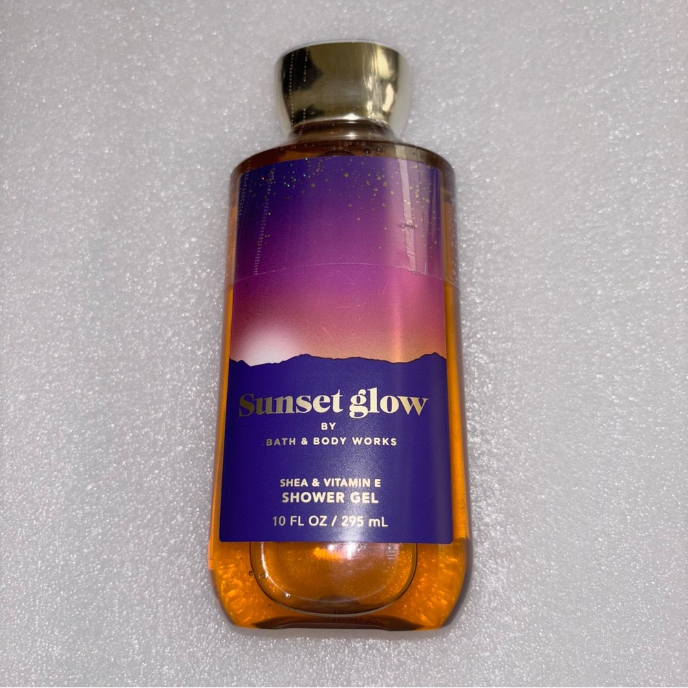 💝Bath & Body Works Sunset Glow body wash💝 - Picture 3 of 4